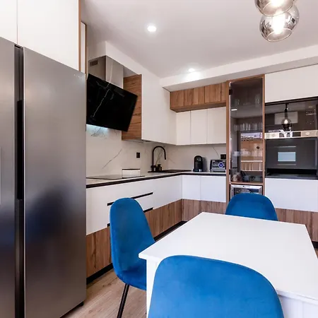 Apartment Luxury Center Granada, Parking Free *