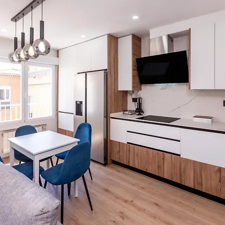 Luxury Center Granada, Parking Free Apartment *